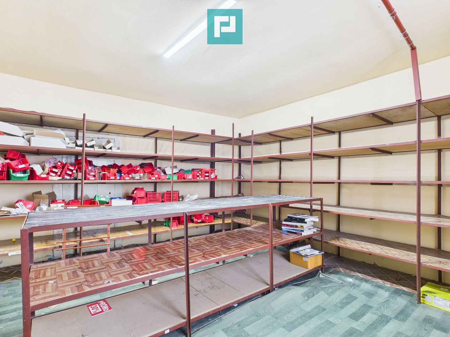 Hală și spații de birouri pe șoseaua principală - Poză 10