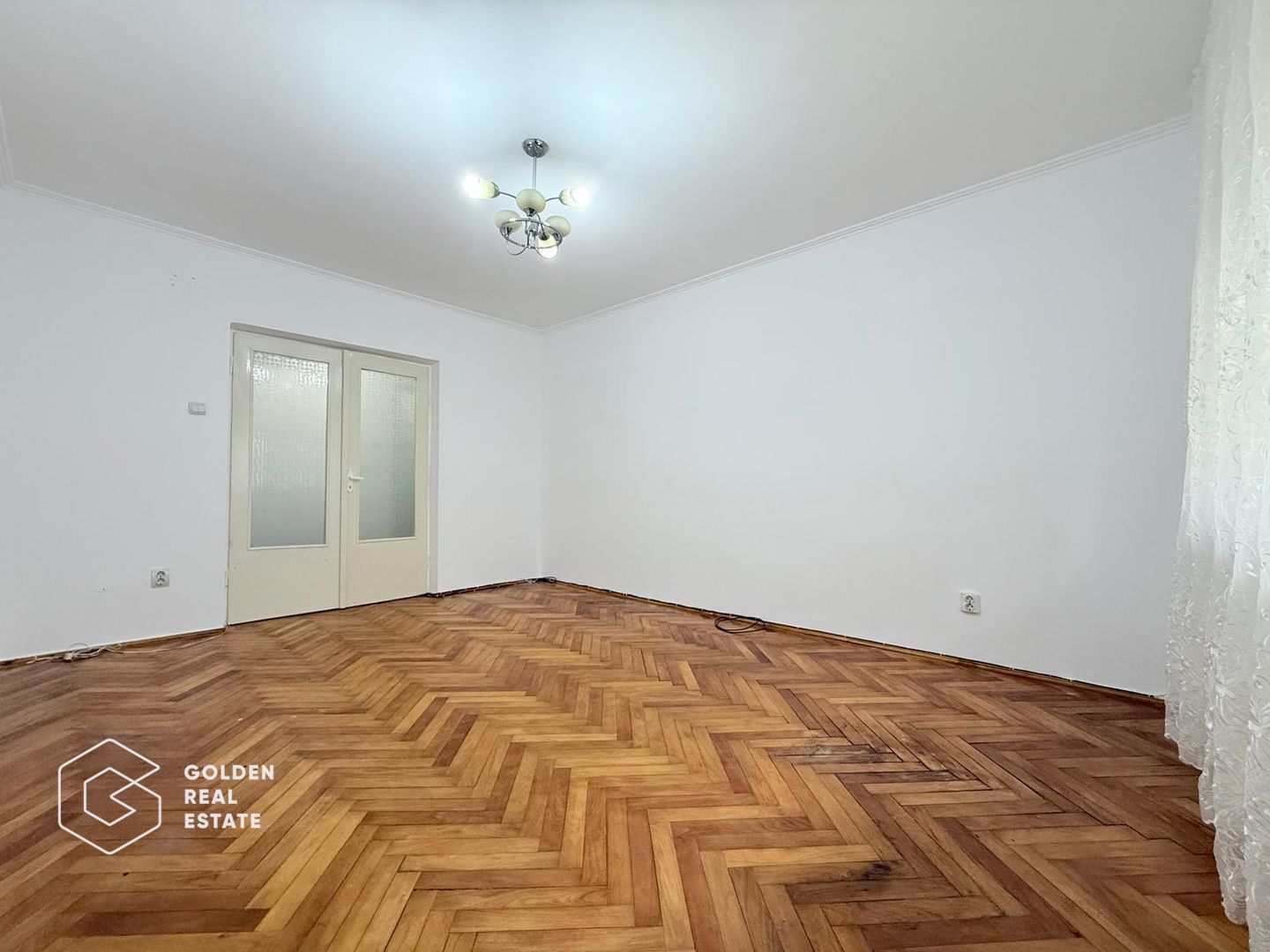 Apartament 3 camere decomandat, zona Aure Vlaicu - Poză 2