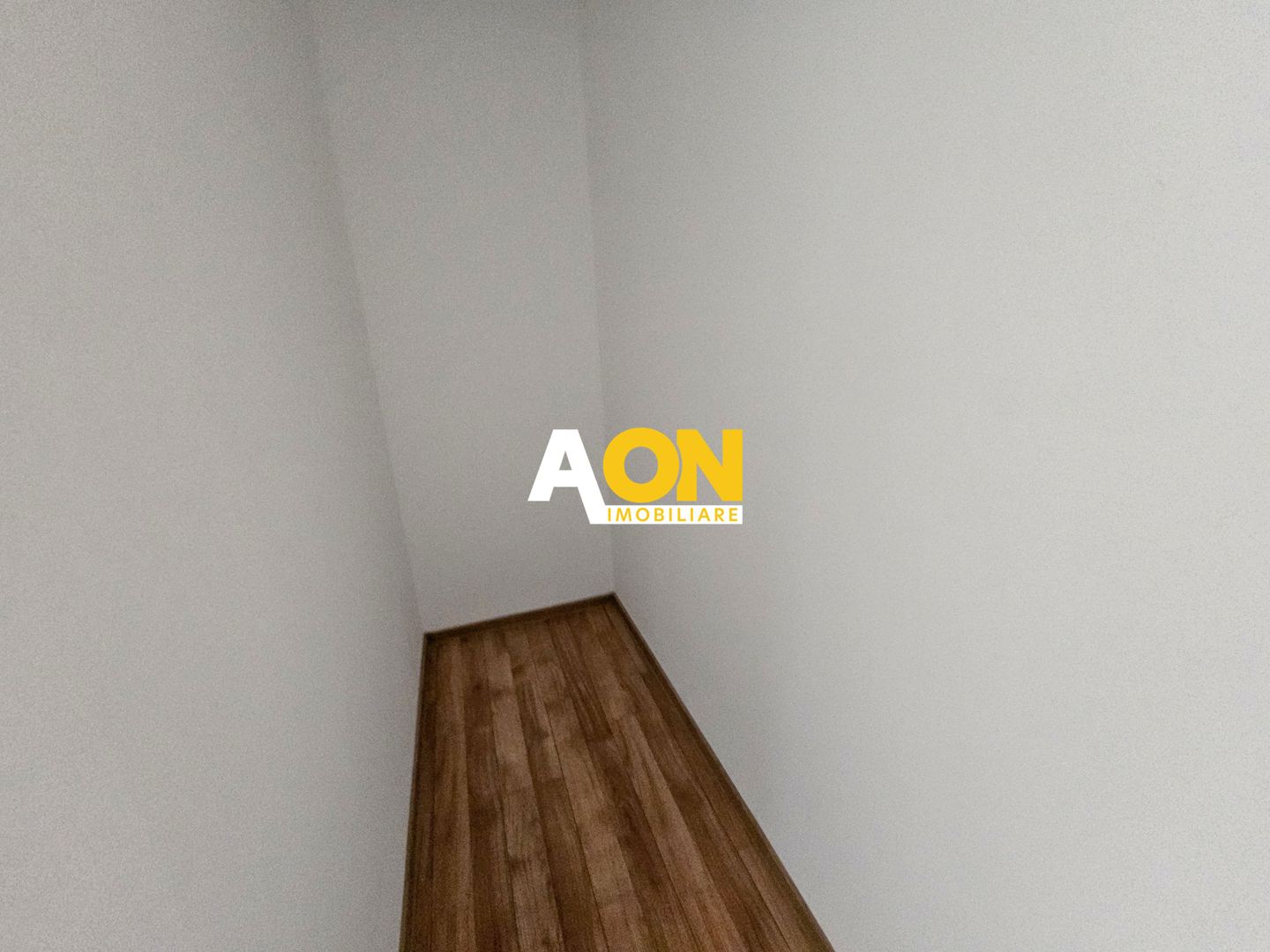 1/2 Duplex nou, 4 camere, finisat la cheie, 300 mp teren, zona Garii - Poză 18