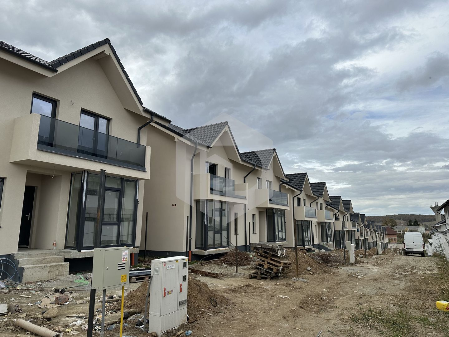 Cristian | Duplex |118mpu+ Mansarda amenajata | La Cheie| 158mp Teren - Poză 4