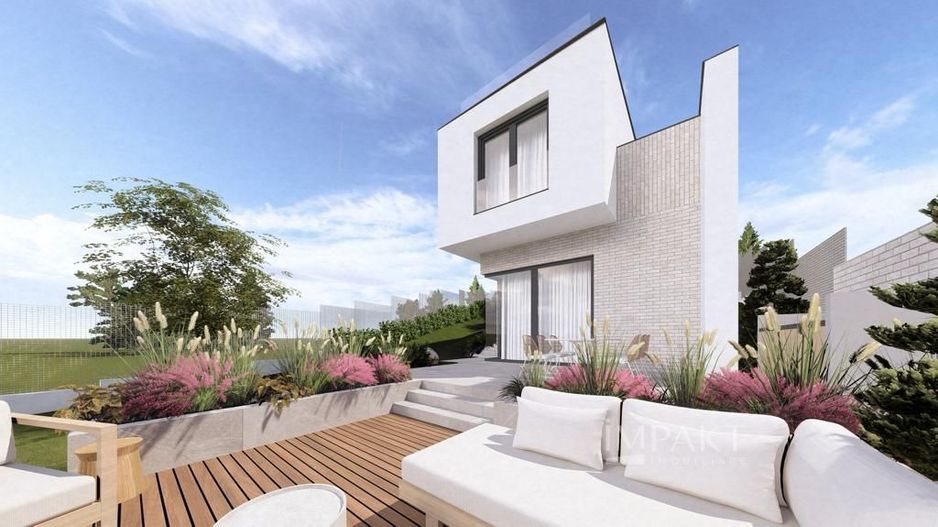 Casa individuala cu teren de 624 mp, cartier Andrei Muresanu! - Poză 1