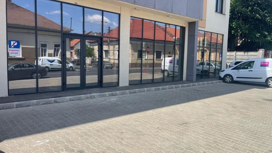 Chirie sp. comercial, openspace, ultracentral, 500 mp-16 euro/mp+tva - Poză 1