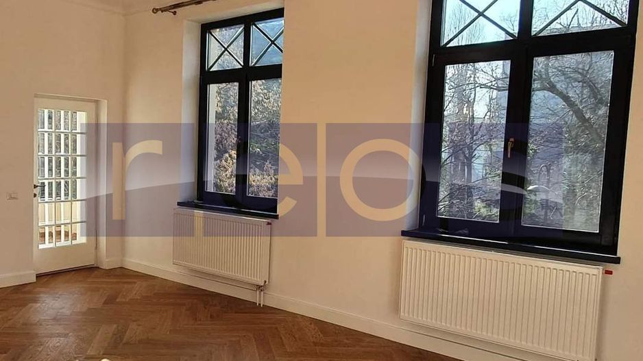 Vila Exclusivista zona Capitale - Poză 5