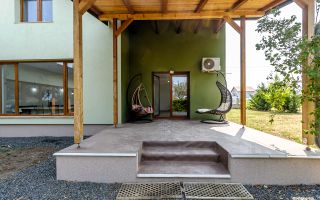 Casă nouă, spațioasă, în cartierul rezidențial din Curtici - Poză 1