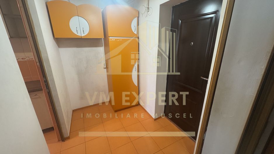 APARTAMENT 2 CAMERE ETAJ 2 CAMPULUNG - Poză 5