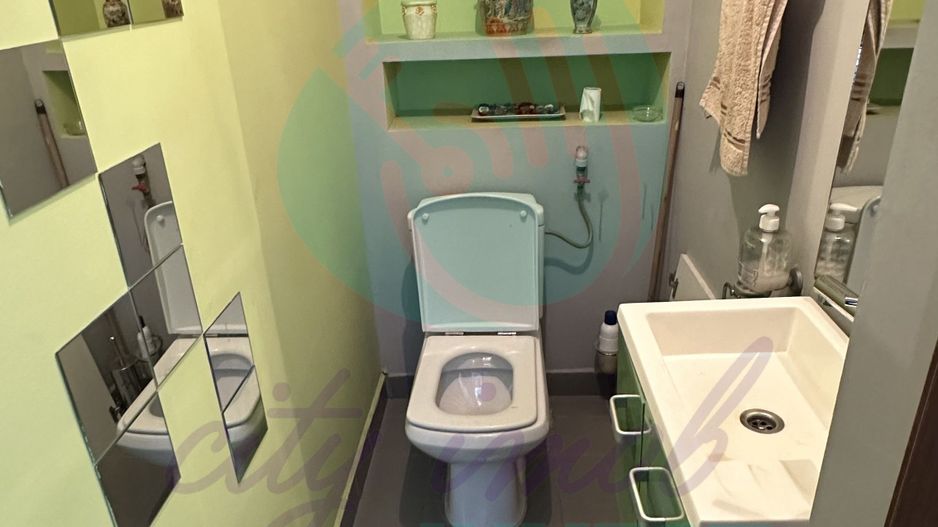 Parter cu acces separat - 137 mp utili - Poză 13