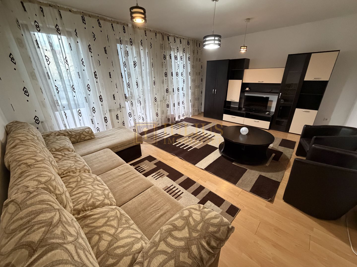 Complex Studentesc - semicentral 60mp UTILI; bucatarie inchisa. - Poză 1