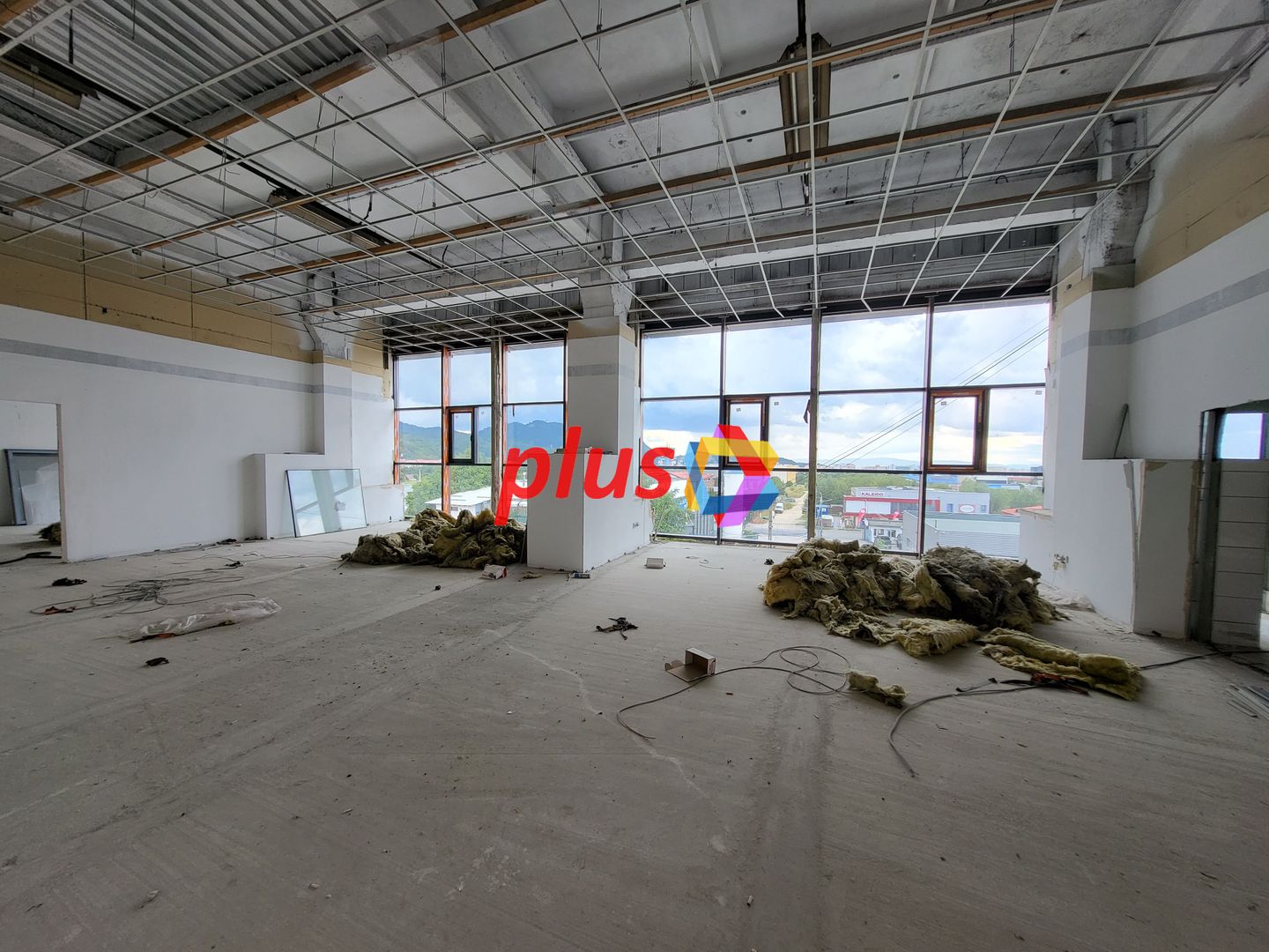 Spatiu de birouri la etaj 1 - 800 mp # Plus-imo.ro - Poză 3