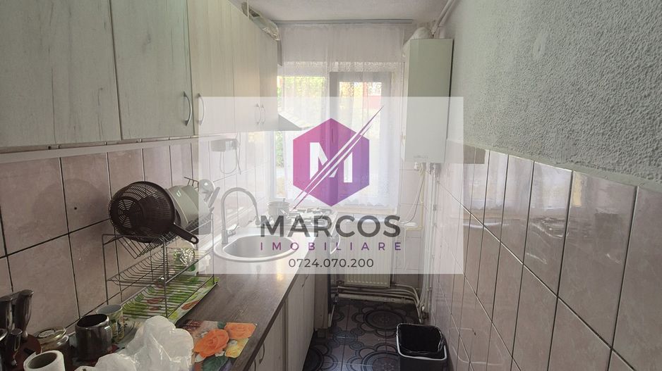 Vand apartament 3 camere Micro 3 - Poză 5