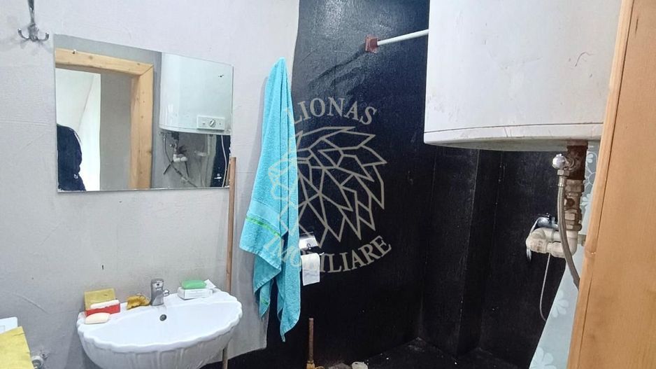 OPORTUNITATE INVESTITIE! Casa cu 2 apartamente- Zona Eroilor - Poză 5