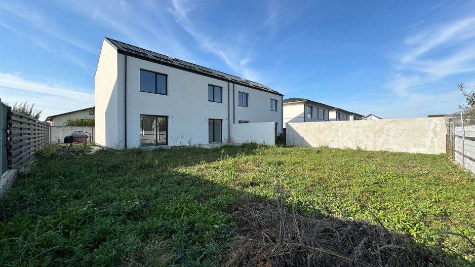Vila Otopeni Odaile, curte GENEROASA 390m2 - Poză 2