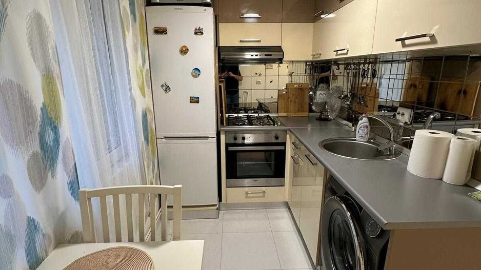 Garsonieră modernă, decomandată, balcon, parter, Auchan Vitan - Poză 3