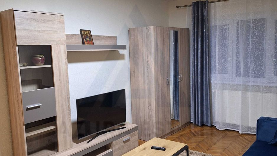 Apartament 3 camere mobilat si utilat modern parter zona Sub Arini - Poză 2