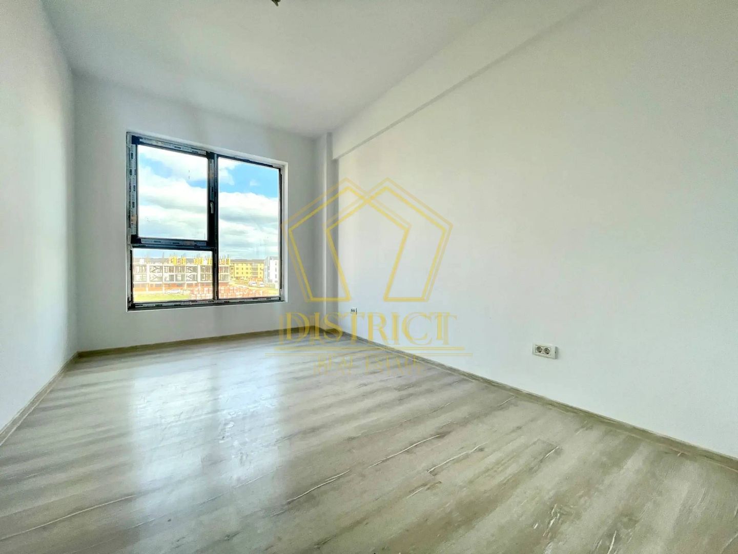 Apartament cu 3 camere si 2 bai | Braytim | ESO PETROL - Poză 5