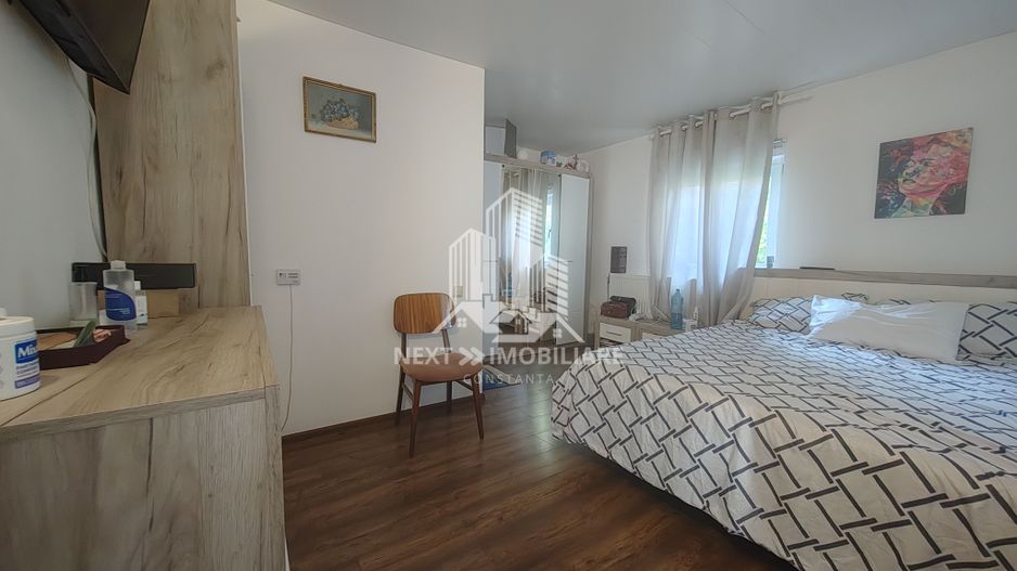 Casa de vacanta Costinesti 17 camere + un aprtament 2 camere - Poză 12