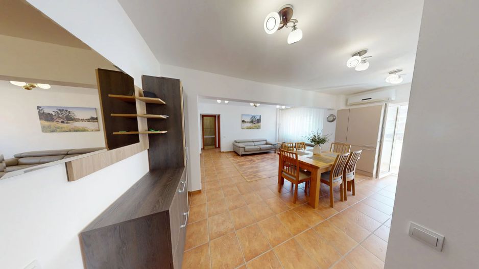 Apartament 3 camere Racadau -zona Pieteonala - Poză 2