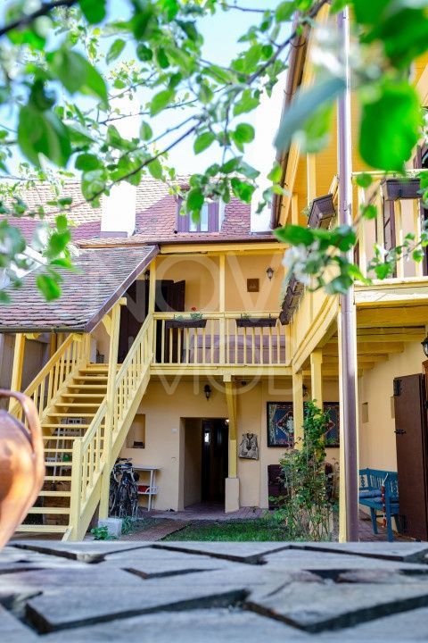 CASA INDIVIDUALA IN CENTRUL ISTORIC AL SIBIULUI - Poză 3