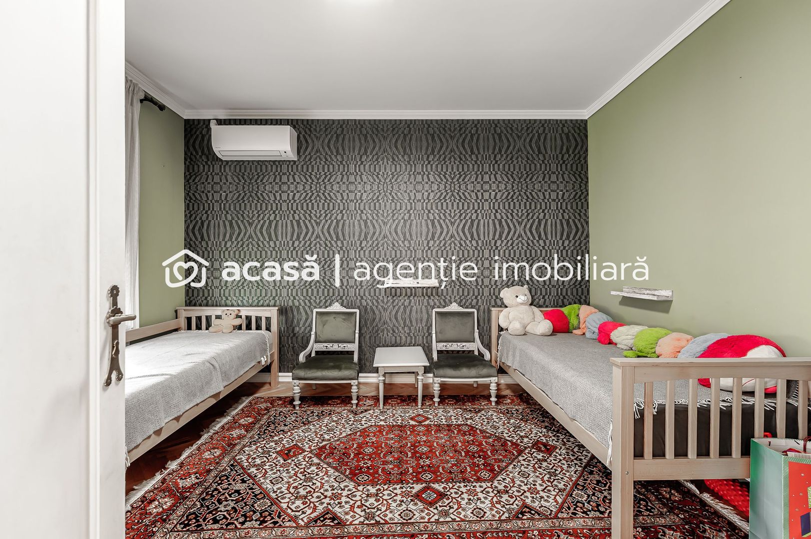 Apartament cu 3 camere ultracentral cu garaj - Poză 5