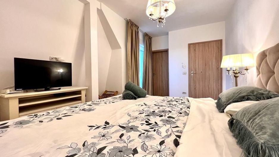 APARTAMENT tip penthouse  ZONA Torontalului - Poză 5