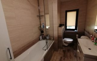 Casa moderna cu 4 camere, La  CHEIE in Poplaca - Poză 10