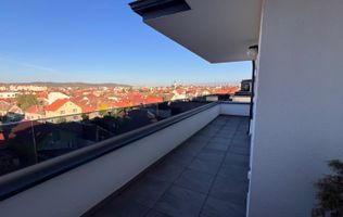 Penthouse spatios cu 2 terase in Kogalniceanu- 102 utili, buc separata