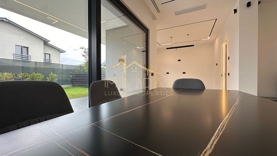 Vila individuala *432mp* + curte // 6 locuri Parcare / Pipera-Tunari - Poză 4