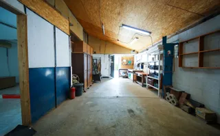 CASĂ CU TEREN 262 MP ȘI SPAȚIU COMERCIAL – SECTOR 4, BUCUREȘTI - Poză 24