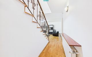 Casă spațioasă în Popești-Leordeni - Poză 13