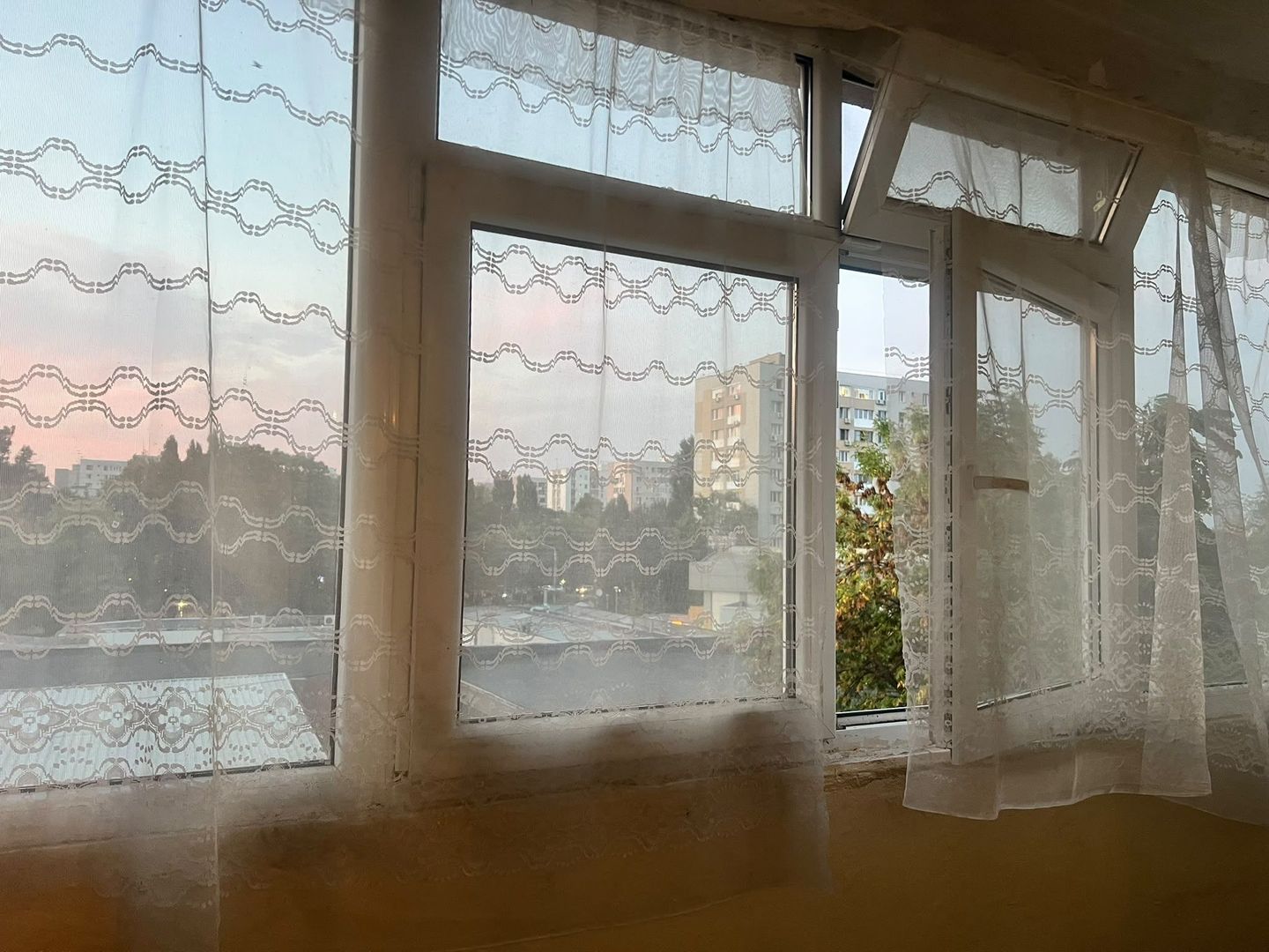 🔑 Vanzare apartament 3 camere – Zona Drumul Taberei - Poză 1