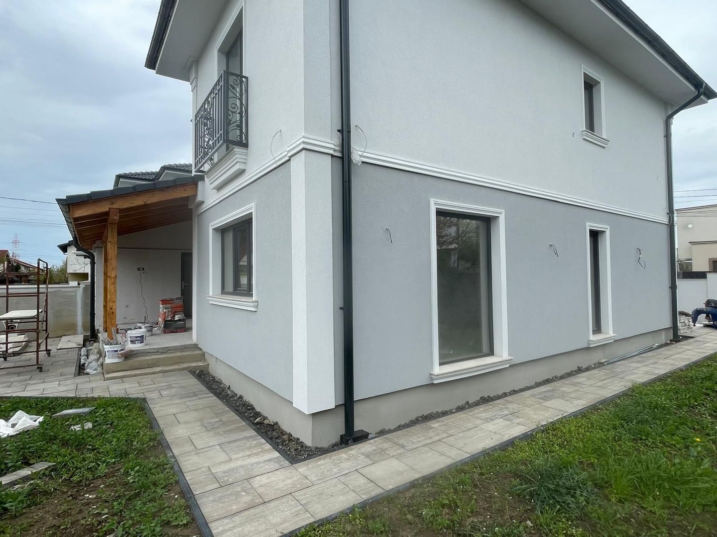Duplex-4 dormitoare- despartit prin garaj -SUPER POZITIE - Poză 18