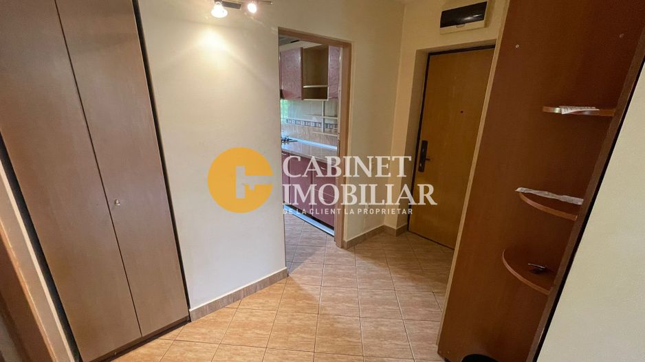 Nicolina- Eslanada - 3 Camere Decomandat Etaj 3 -Bloc 1991 - Poză 9