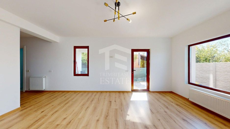 Casa Duplex cu 3 dorm.+ Dressing + Panouri Solare! Cu 2 intrari! - Poză 4