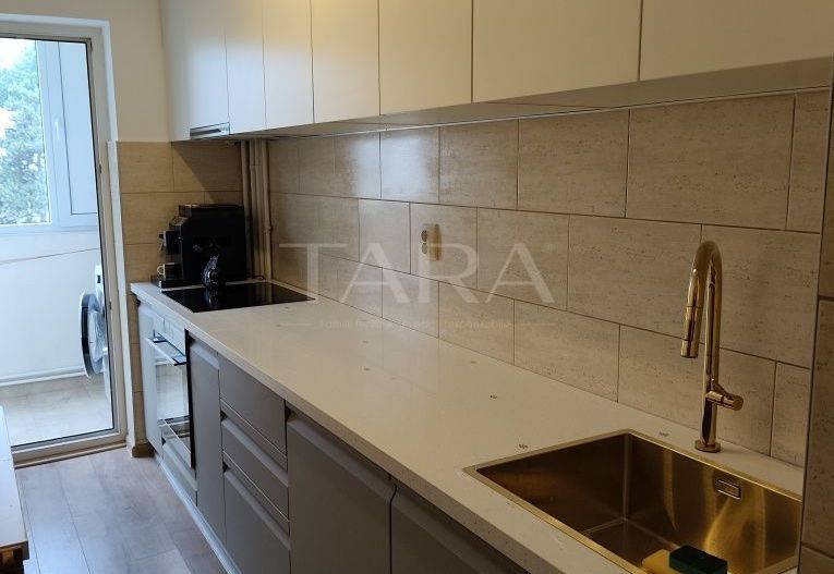 Apartament cu 4 camere, 70 mp, 3 dormitoare, 2 balcoane, La Terenuri. - Poză 3