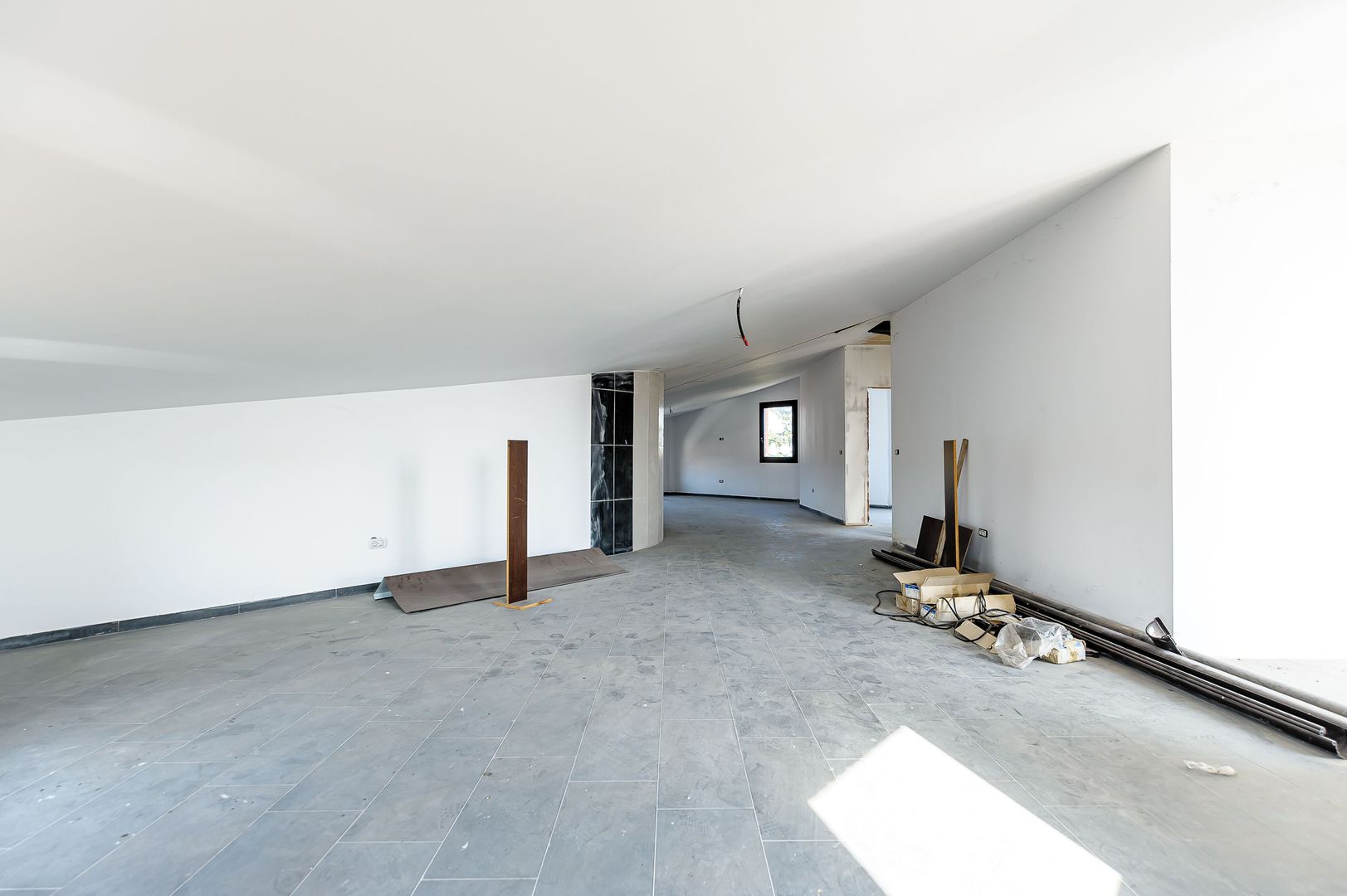 Clădire comercială în zona Grădiște. - Poză 32