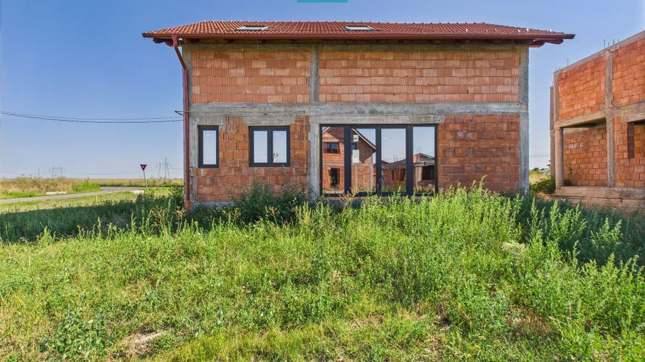 Casă la roșu P+M de vânzare–Cartier nou, Fântânele - Poză 1