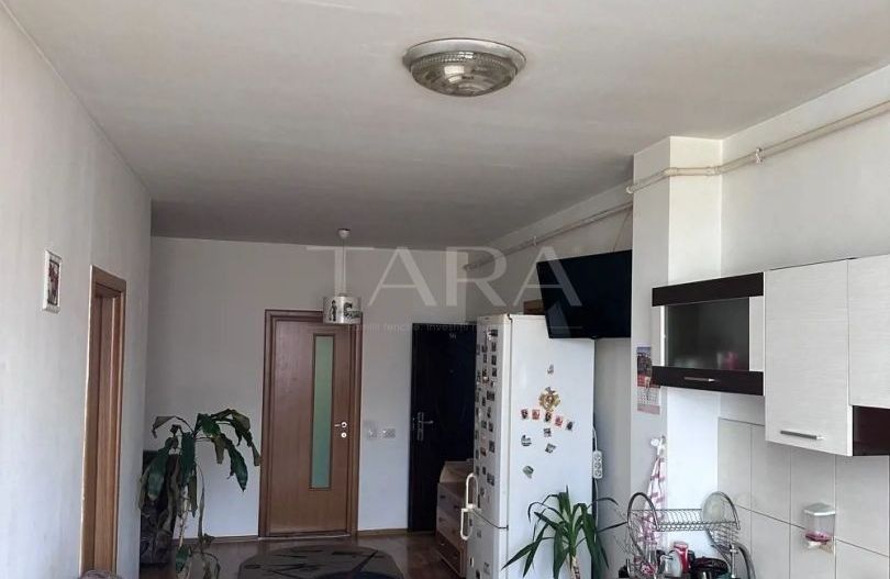 Apartament 3 camere, parcare - Florești - Poză 3