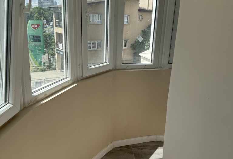 Apartament 3camere- metrou Aparatorii Patriei. - Poză 13