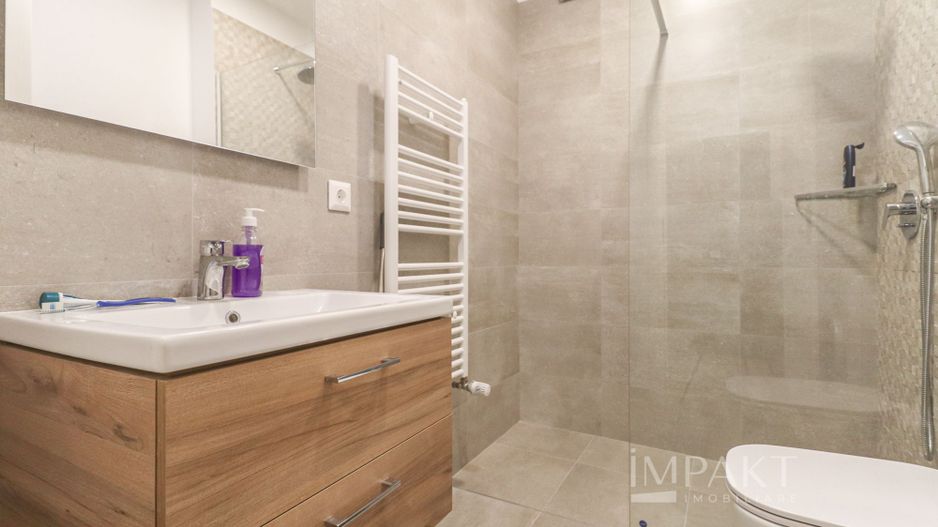 Apartament aflat la prima inchiriere, zona Parcului Central. - Poză 7