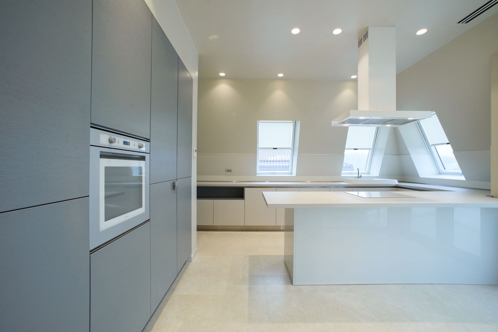 Penthouse lux 5 camere, terase, parcare Iancu Nicolae - Poză 2