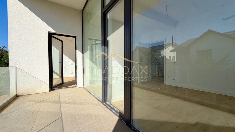 Vila Mediteraneana P+1E // 5 camere / 136 mp utili /garaj / Tunari - Poză 48