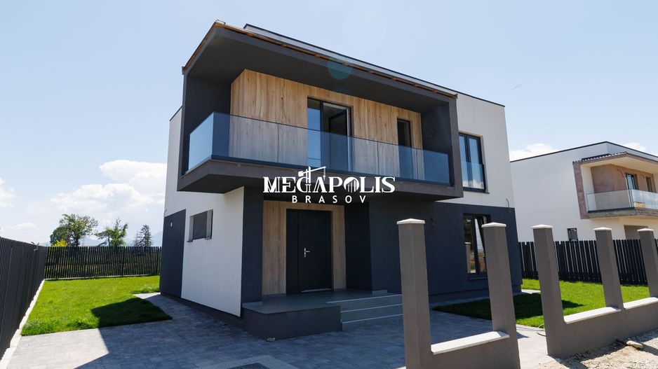 Casa Stil Mediteranean/ Intrare in Sanpetru - Poză 1