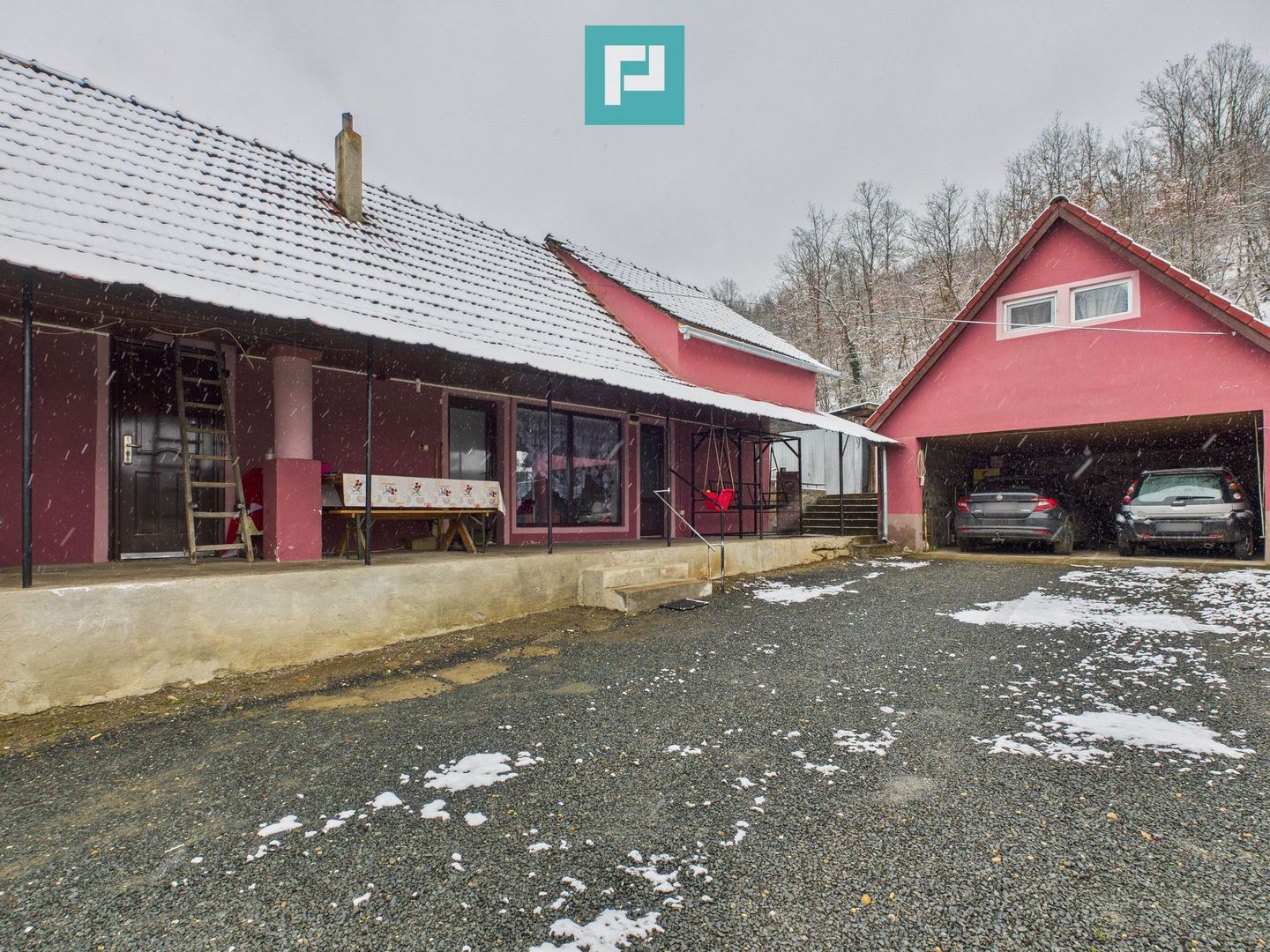 Casă individuală în Lipova - Poză 1