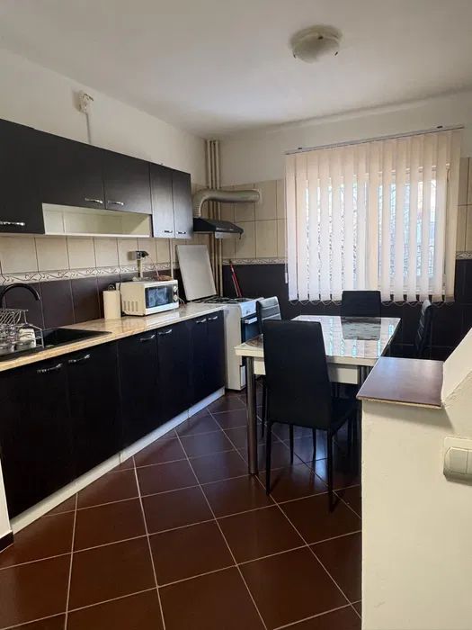 Apartament 3 camere de inchiriat - Poză 4