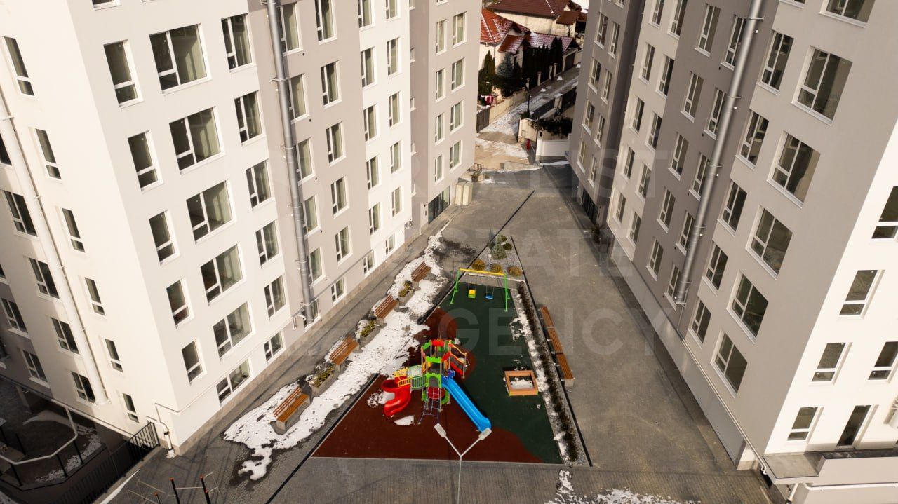 Vânzare, apartament, 2 odăi + living, bd. Cuza Vodă, Botanica - Poză 3