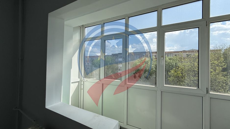 Apartament 2 camere decomandat Rovine Carrefour – bloc anvelopat, etaj 3/4 - Poză 8