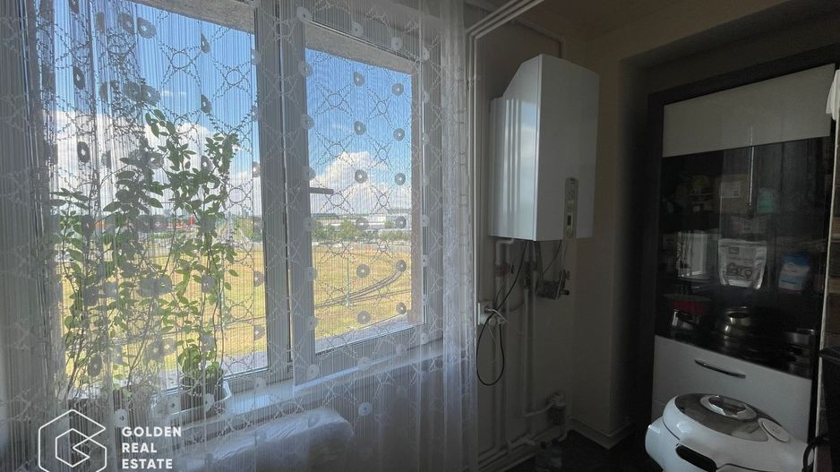 Apartament spațios, decomandat, 4 camere, Soarelui, zona AEM - Poză 9