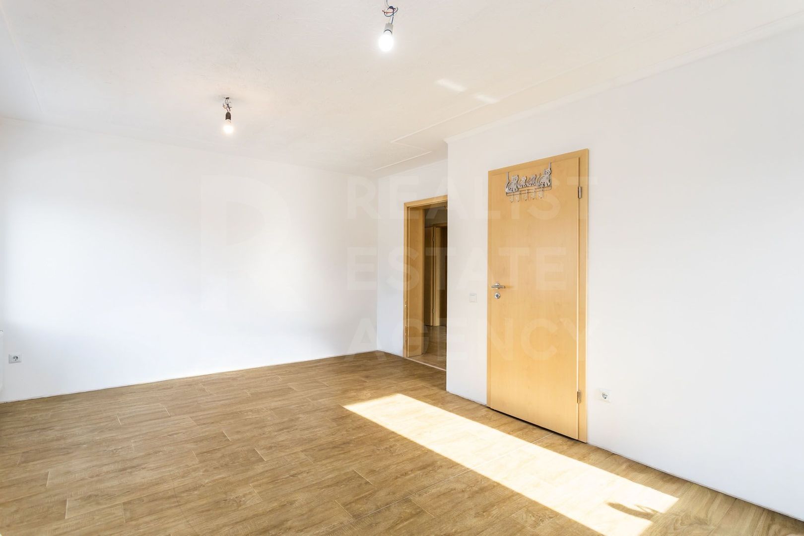 Vânzare, casă, 3 nivele strada Livezilor, Cricova. - Poză 13