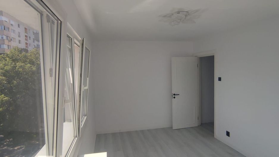 Apartament 3 camere Metrou Nicolae Grigorescu 67 mp - Poză 3