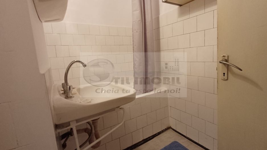 Ap 3 camere decomandat – Rond Podu Roș, la 5 minute de Palas Mall - Poză 21