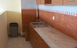 Închiriez garsoniera Posta Vitan - Poză 3